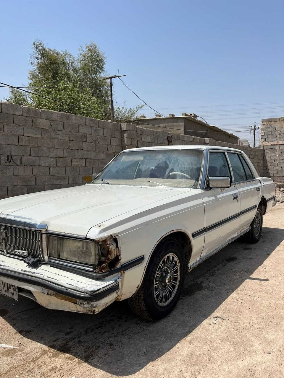 سوبر للبيع بلاديه رقم بغداد صدامي تحويل ثاني يوم بدون صبغ وبدون تعمير السياره جاهزه ترايك للموصل مكينه وكير ثنين ونص كفاله السعر 35بيها مجال  للاستفسار الاتصال ***********
