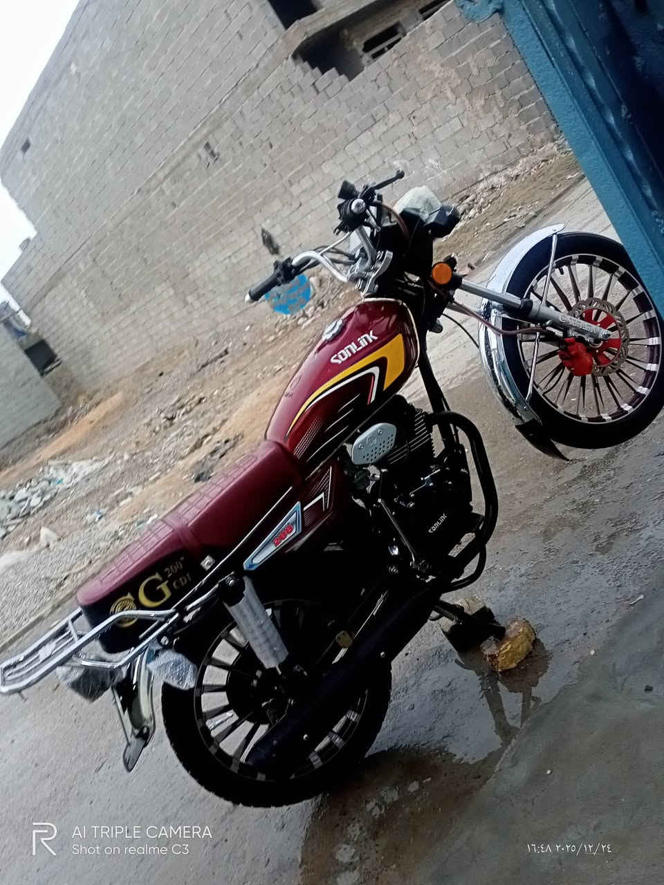 سلام عليكم دراجة سونك موديل 2025جديده الله شاهد مامشتغله دلفري استخدام شخصي دراجة نضيفه محرك 200حساس انذار وشاشه وبصمتين تشغيل عن بعد وتقفيل وتفتيح كهربائيات كلها شغاله السعر ٨٥٠وبيها مجال التواصل على الخاص بغداد مدينة الصدر


**إذا كنت صاحب هذا الإعلان وتريد حذفه لأي سبب، رجاءا أرسل رسالة إلى الدعم الفني**