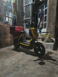 حجم 16 للبيع (للاستفتار)(07827676108)اربع بطاريات 16 امبير عقل 72 V مل...