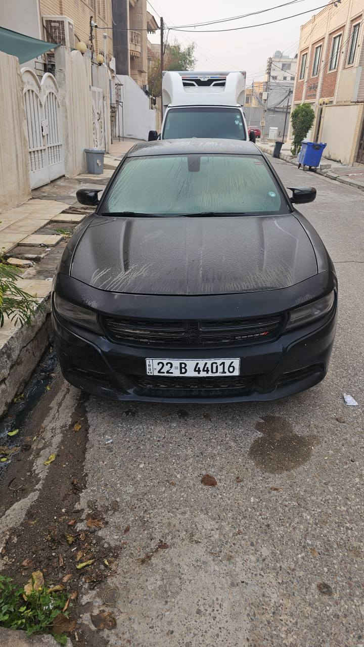 دوج جارجر 2016  sxtكلين بدون صبغ وبدون ارباگ بيه 4 مكانات بارد وشويه حالوب خفيف بصمه  شاشه جبيره شفتات شغال  سنويه وهزه جديده 
***********8
*********** أربيل, العراق
