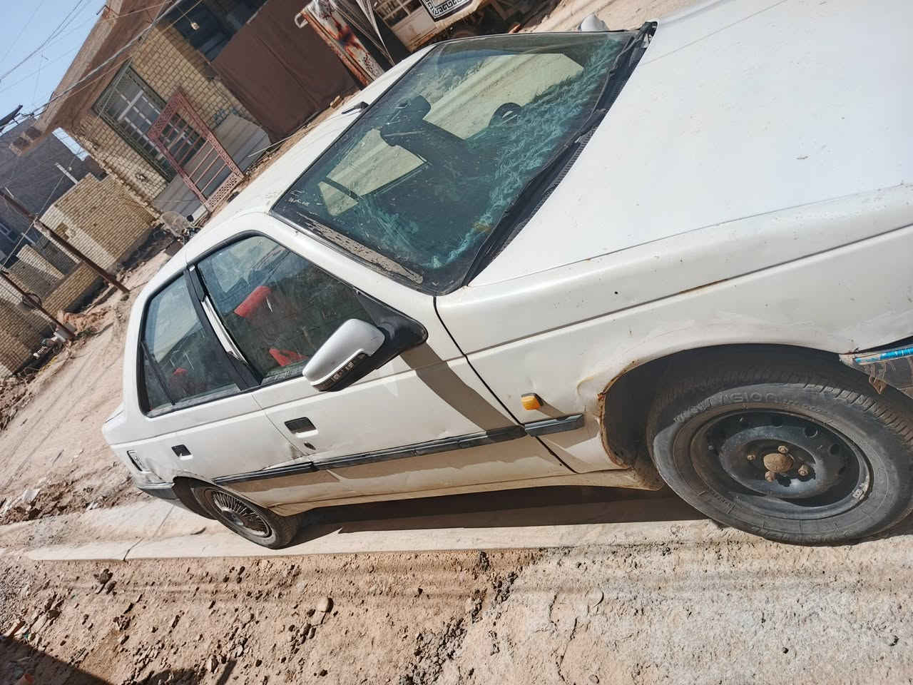 بيجو روئ للبيع 2009 تخم تاير محرك وكير باتري جديد نقص بك لايت ولايت مصفره غرامات مداور ثاني يوم سعره 18 وبيه مجال ‏‪***********‬‏ مكاني كربلاء طويريج
