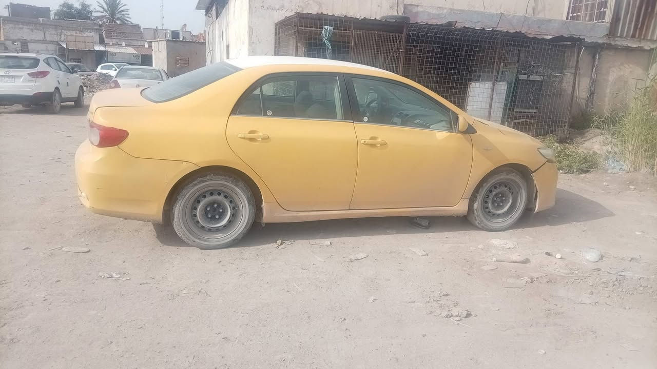 للبيع ٩ محدثه ١٣ خليجي  بس يرادله ترتيب رقم انكليزي وهزه جديد مصفره هيئه وغرامات بسمي *********** 
بغداد البياع السعر ٨٣وبيه مجال بسيط 
بيه خيط تبخير
