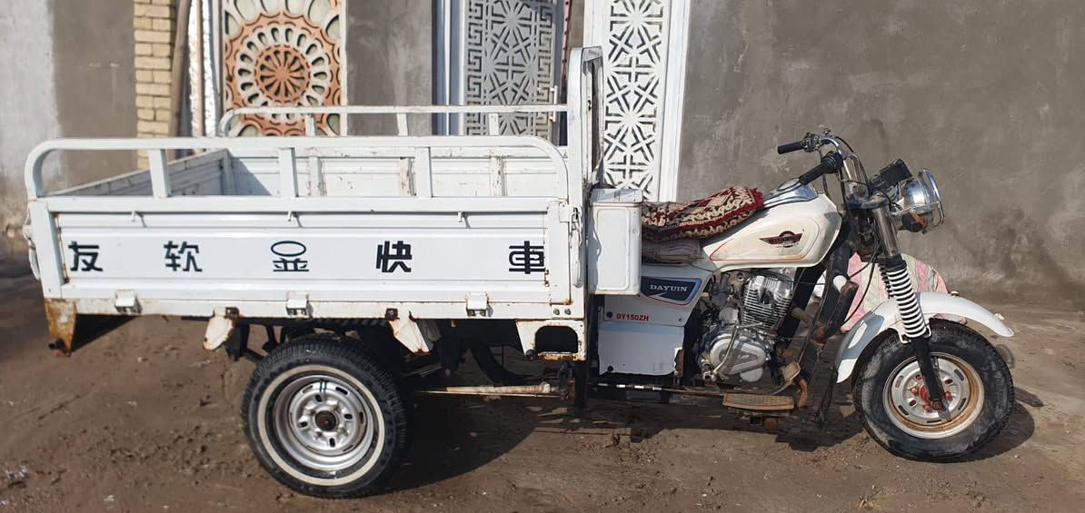 السلام عليكم ستوتة للبيع موديل 2020 (محرك ام تي ار) كهربائيات كاملة
شغال من الطول للطول بك لايت نكرة سلف تشتغل 
سنوية ولوحات كاملة (اصولي) الشراي يدلل مو شراي لا تراسل 
السعر 1800 رقمي، ***********
