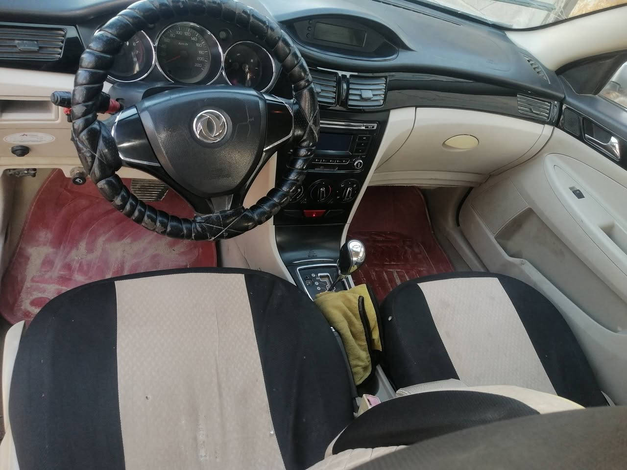 سياره دونج كوري مكينه وكيرشرط سنويه ال ٣٠ تنتهي تشقال من طل لطول حويل شوكت مايعجبك رقم انكليزي كلشي شقال سعر ٣٣ قليل وبيها مجال *********** واتساب
