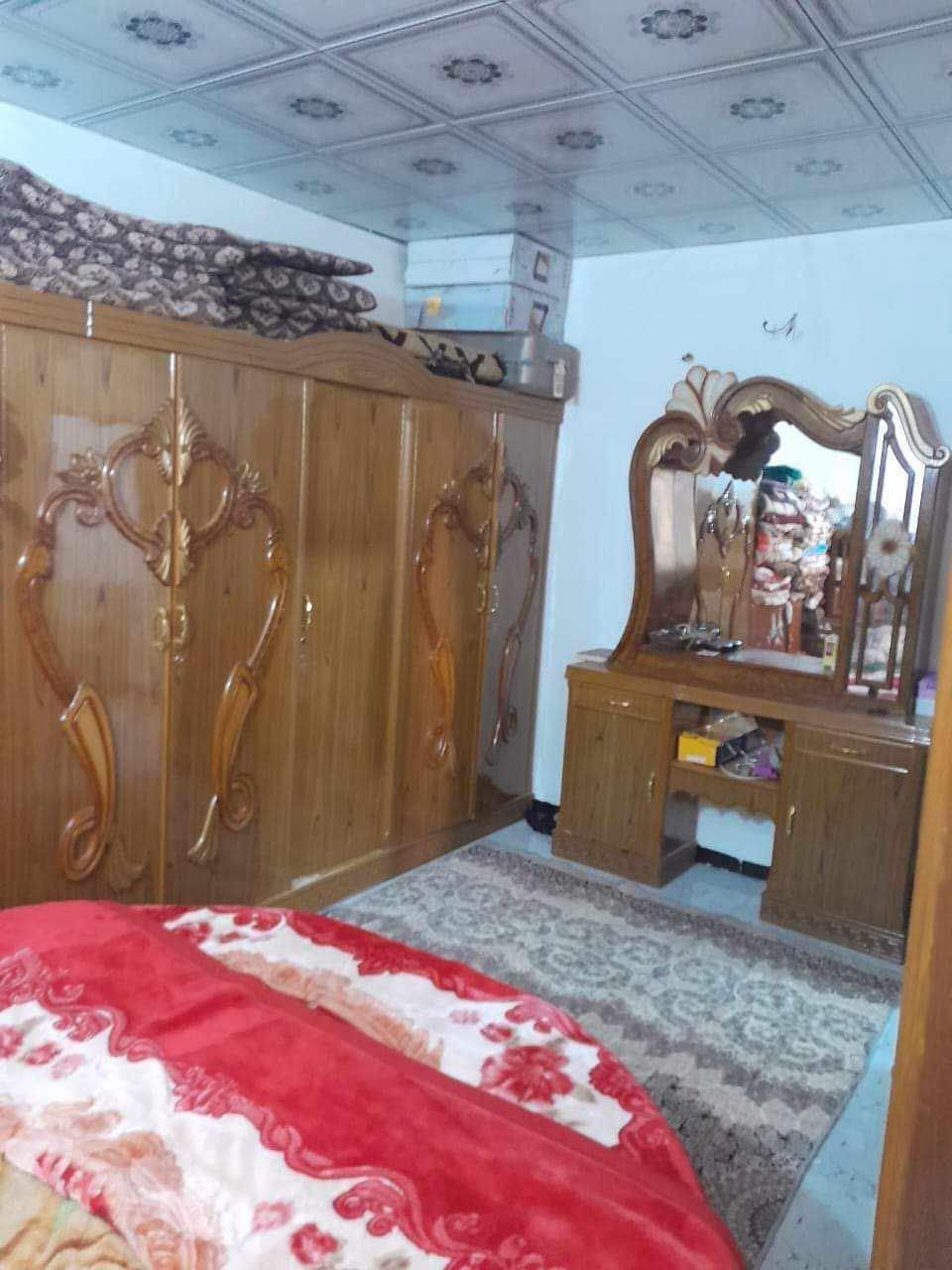 بيت للبيع شارع المطار القديم قرب اسواق الكفيل المساحة 100 متر السعر 35 واتساب ***********
