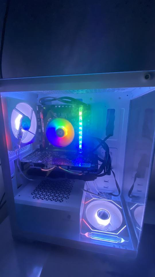 السلام عليكم
Pcللبيع
المواصفات:
• Intel Xeon E5-2680 v4
• AMD Radeon RX 580 8GB
• RAM 16GB 3200
• SSD 512GB
شاشه 75هرتز :حجم24 
كيبورد ارجيبي ميكانكل
ماوس من ريزر
الحاسبها كلها جديده وستخدام شخصي وكارت الشاشه بي ضمان سنه.


**إذا كنت صاحب هذا الإعلان وتريد حذفه لأي سبب، رجاءا أرسل رسالة إلى الدعم الفني**
