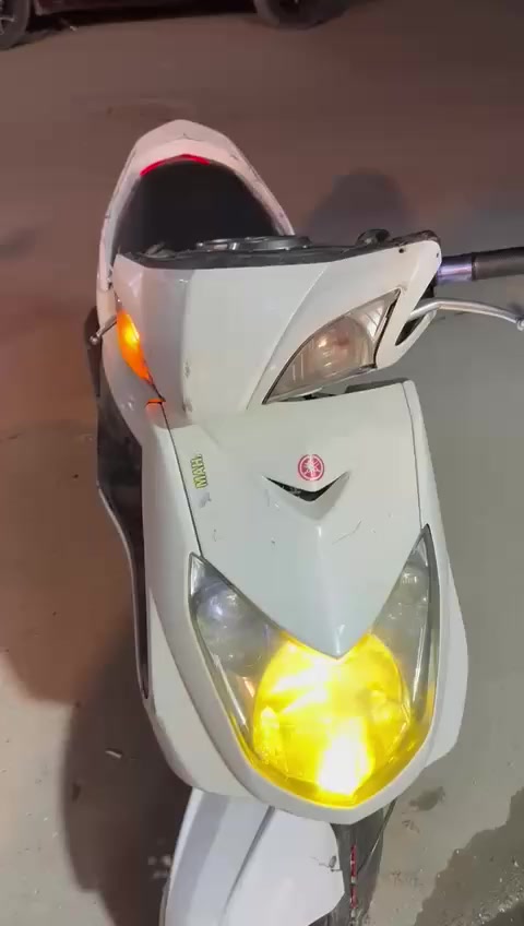 اسلام عليكم يوجد دراجة سكنس للبيع نضيفه جدا العنوان الوشاش شارع العريض مقابل أسواق رعد الحسناوي رقم الهاتف ***********
