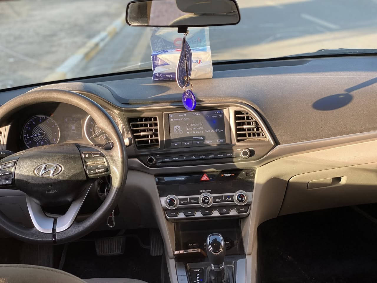 السلام عليكم
مستعجل ع بيعته للبيع فقط ٠
النترا موديل 2000
مكينه 2000
كير AT
وراد امريكي حادثه الجاملغ الامامي 
نص فول السياره مكفوله كير مكينه تبريد 
السعر مال بيع  مستعجل   121  ورقه 
*********** بغدا نفق الشرطه
