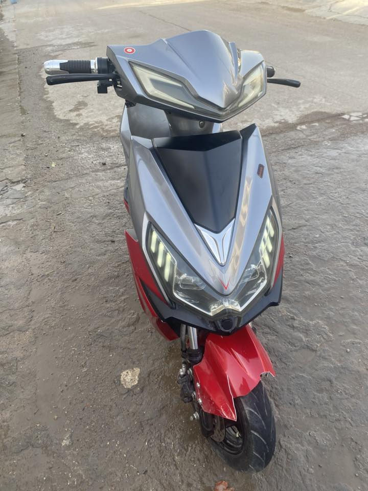 سلام عليكم دراجه للبيع نوع سكنس شحن 6بطاريات كبار  اربع سرع نظام سبورت دبل إشاره شلعه فول بريكات هيدروليك العنوان بغداد اليرموك الرقم *********** سعر 500الف وبيهة مجال
