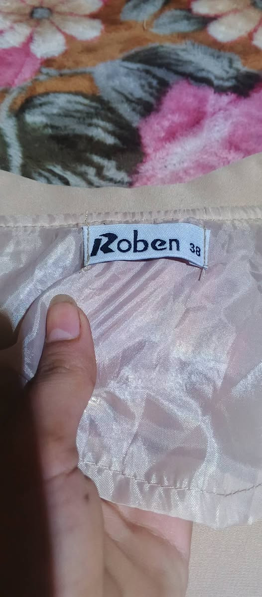 قاط بيجي وفستان وكل واحد لبسة وحدة الاسود نص ساعة وثنينهم سعرهم 50 اشتريتهم ب100 القاط وياه حذائين بيجي وابيض واريدهن بسعر مرتب لان ثنينهن لبسة وحدة كون سعر معقول لان لو ما العوز ما ابيع والله ثنينهم غالين ع گلبي 😔💔وجزاكم خير


**إذا كنت صاحب هذا الإعلان وتريد حذفه لأي سبب، رجاءا أرسل رسالة إلى الدعم الفني**