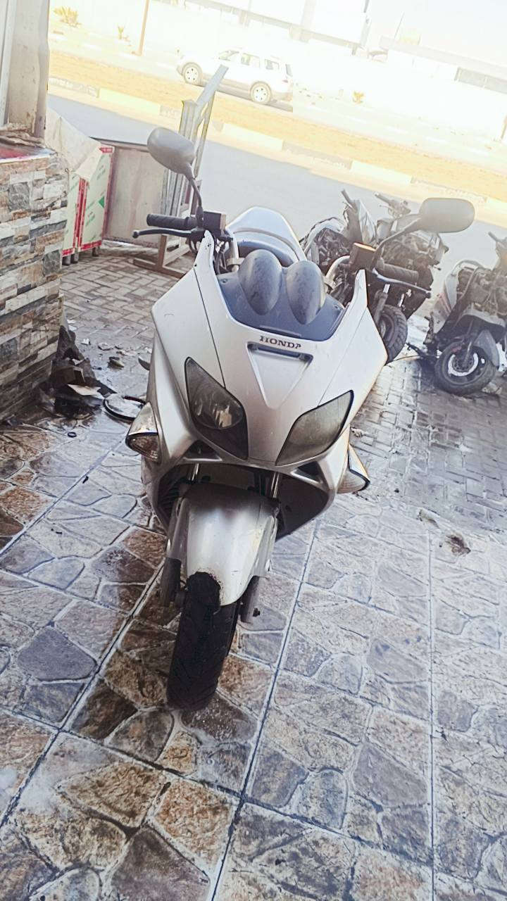 فورزه 0.6 للبيع  550 وبيها مجال الدراجه بلاديه اول تجفيت الها الدراجه خير من الله
تفاصيل ..*********** بغداد حي الكوفه
