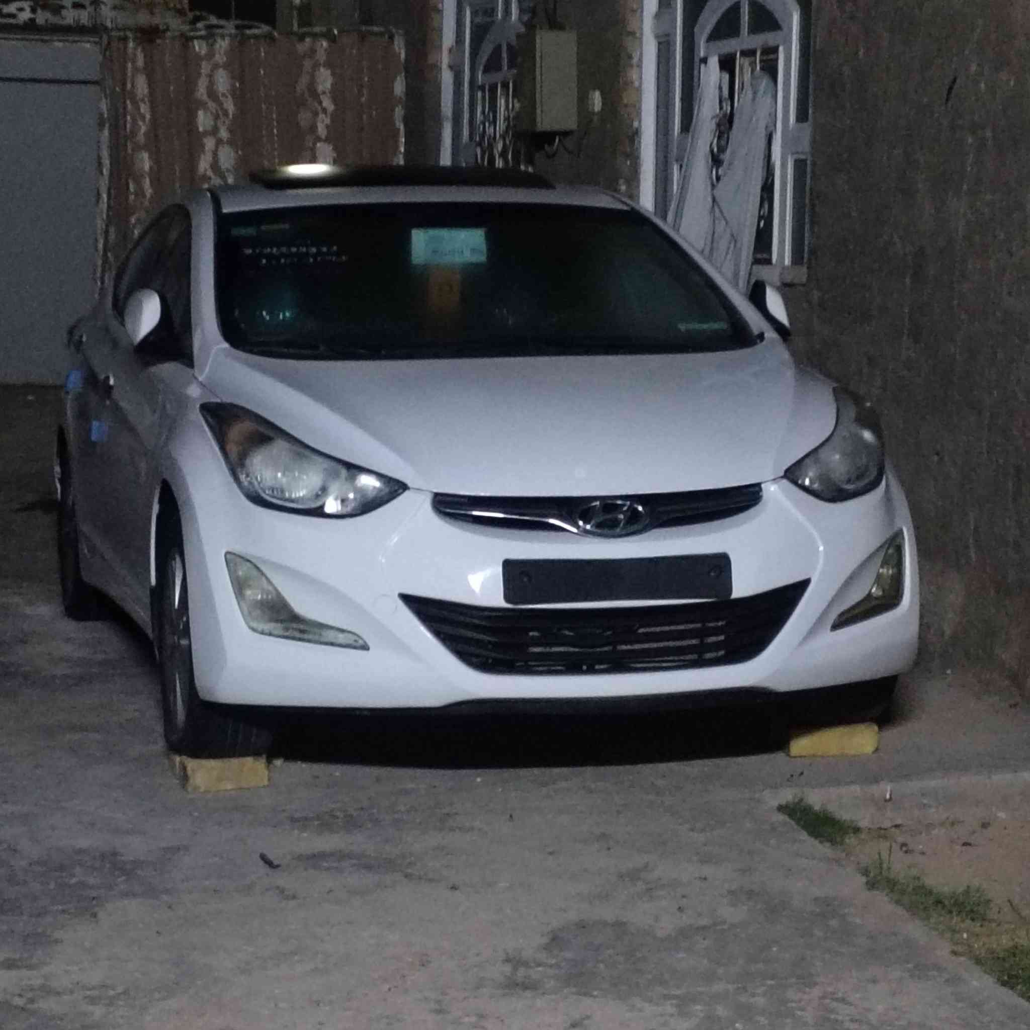 سلام عليكم النتره 2015 البيع جديده رقم بغداد فول عده البصمه بيها باب صبغ ولباقي مكفول محرك ١٨٠٠ الاستفسار *********** السعر 130
