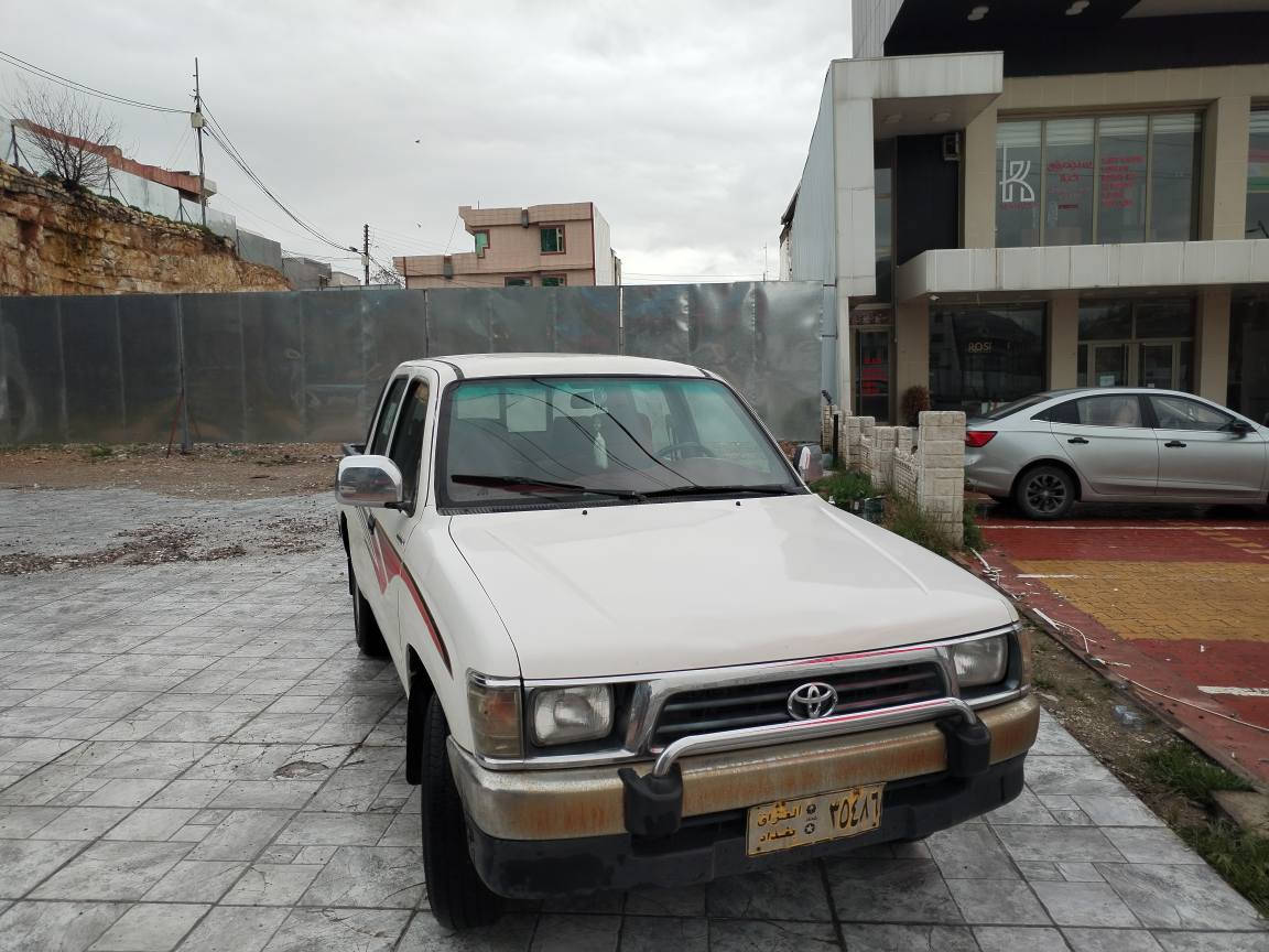 تویتا مۆدیل 2001 مە نە فیست مە کینە سبی گیڕو مە کینە و ئە کسل بە شە رت کە فالە تی مە دە نی دە کە م بۆبەیوە ندی  *********** ‌‌‌+ *********** السليمانية, العراق
