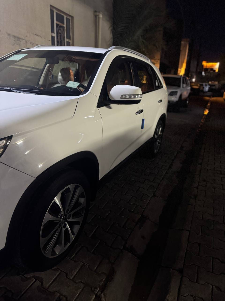 سرام عليكم  سياره سورنتو للبيع  موديل 13 شكل 14 
 سياره نضيفه  
 اي ستفسار على رقم  موجود او على خاص 
***********
