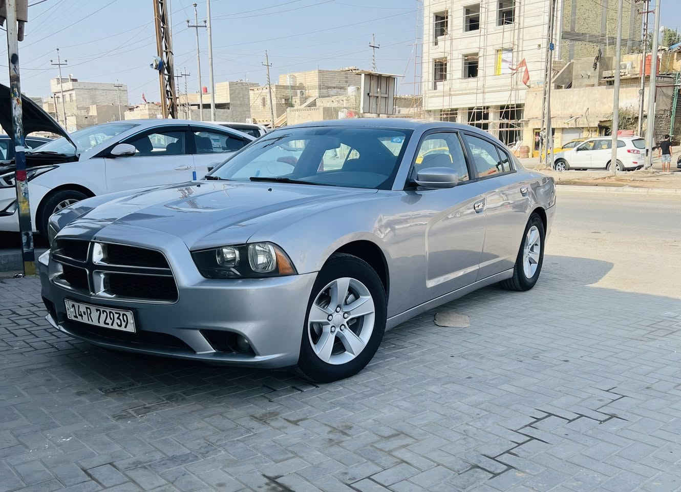 جارجر ٢٠١٣ بصره سنويه جديده بيها الباب الخلفي مصبوغ فقط مكفوله من الضربه علما أنا السياره كانت ١٤ ورجعتها على موديلها   الأصلي ٢٠١٣ نتكفل كافه الأصوليات والتحويل والغرامات وانريد تحويل شرط سعرها ١٣٥ للاتصال ***********
