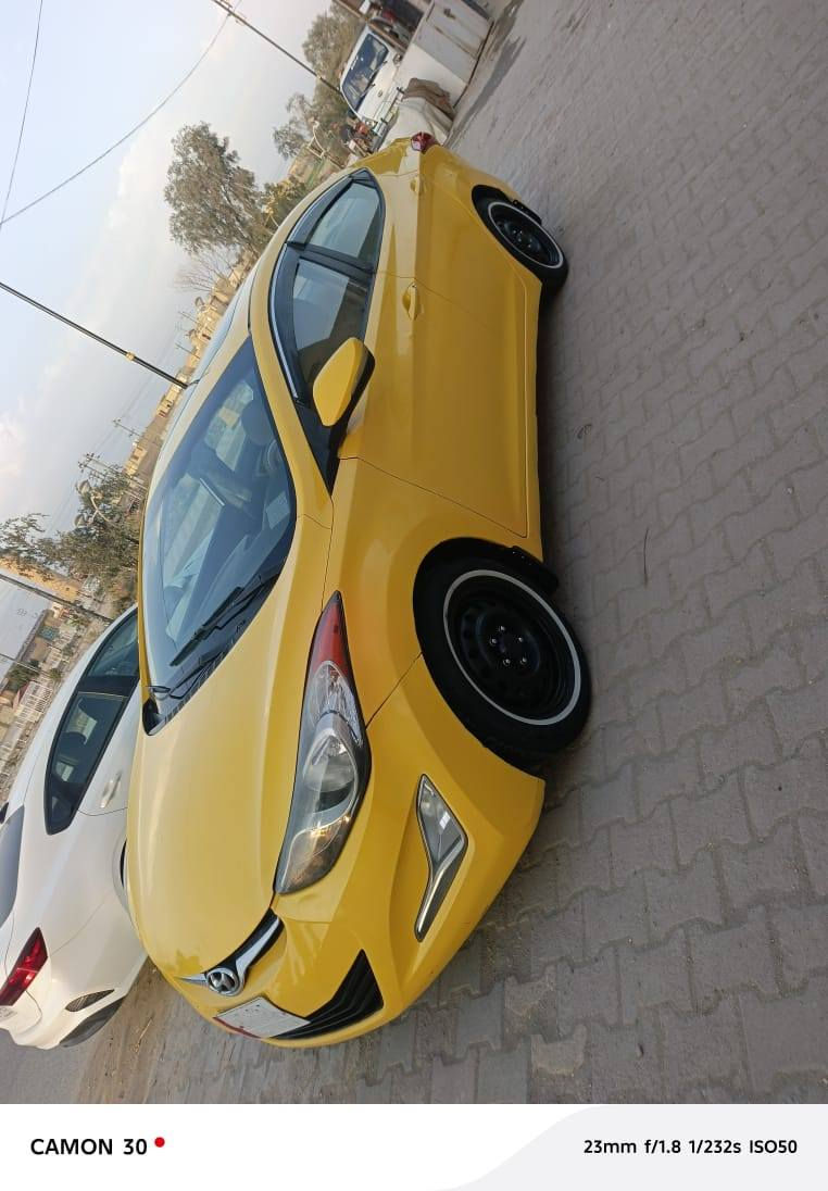 السلام عليكم
ألنترا أمريكي موديل 2011 تبديل باب السايق فقط بدون دواخل والباقي لبيل واحد كفاله السياره فول عدى البصمه 
سنويه جديده مصفره هيئه وغرامات 
جاهزه مكينه وگير2000 دووش جديده
حداديه تخم تاير تبريد كهربائيات كلها شغاله
السعر ب 93
رقمي ***********
