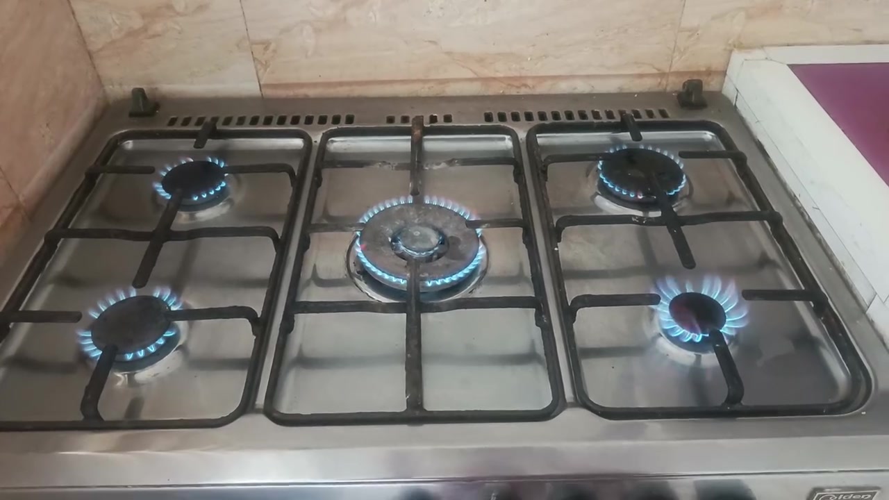 طباخ للبيع كله شغال الجامه الفوك موجوده السعر ١٥٠بي مجال بصيط


**إذا كنت صاحب هذا الإعلان وتريد حذفه لأي سبب، رجاءا أرسل رسالة إلى الدعم الفني**