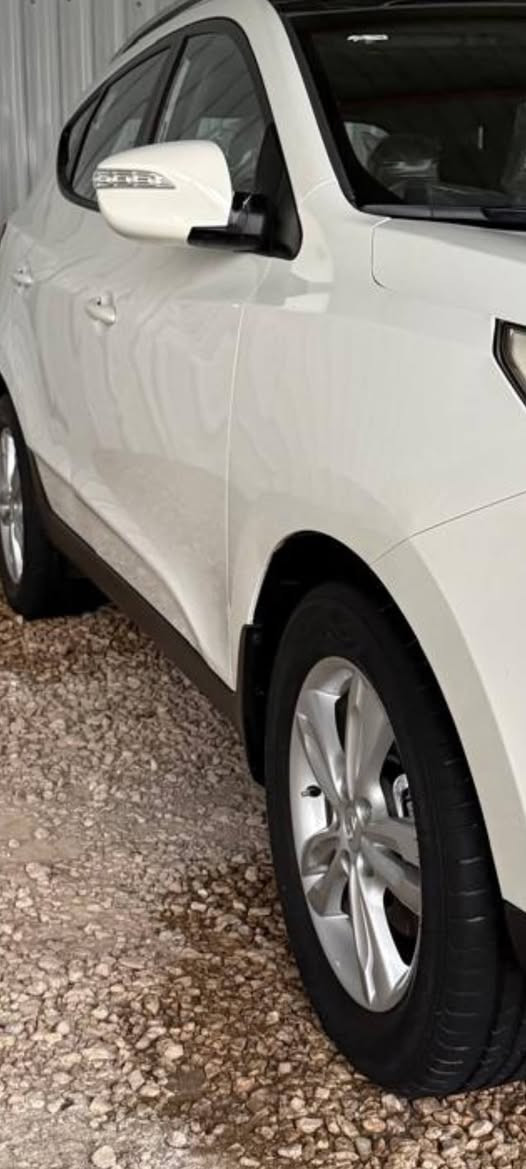 السلام عليكم
سياره توسان للبيع 
موديل 2012
فول مواصفات 
رقم كربلاء 
مكان السياره ديوانية 
للاستفسار الاتصال على الرقم 
***********
