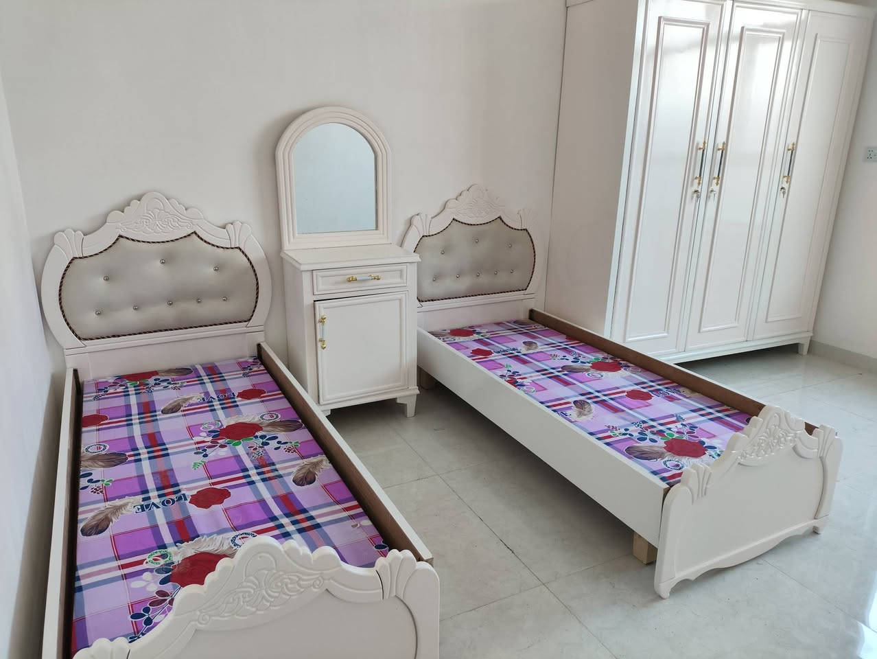 مساء الخير والعافيه متابعين الصفحه
تم توصيل طلب الزبون غرفه شبابيه ام 3  ابواب 
نجاره عراقيه الموديل تركي 
الصبغ حراري مال سيارات 
نشتغل حسب الطلب كل الموديلات 
نجاره علي كاضم 
بابل الحمزه الغربي 
واتساب ***********
