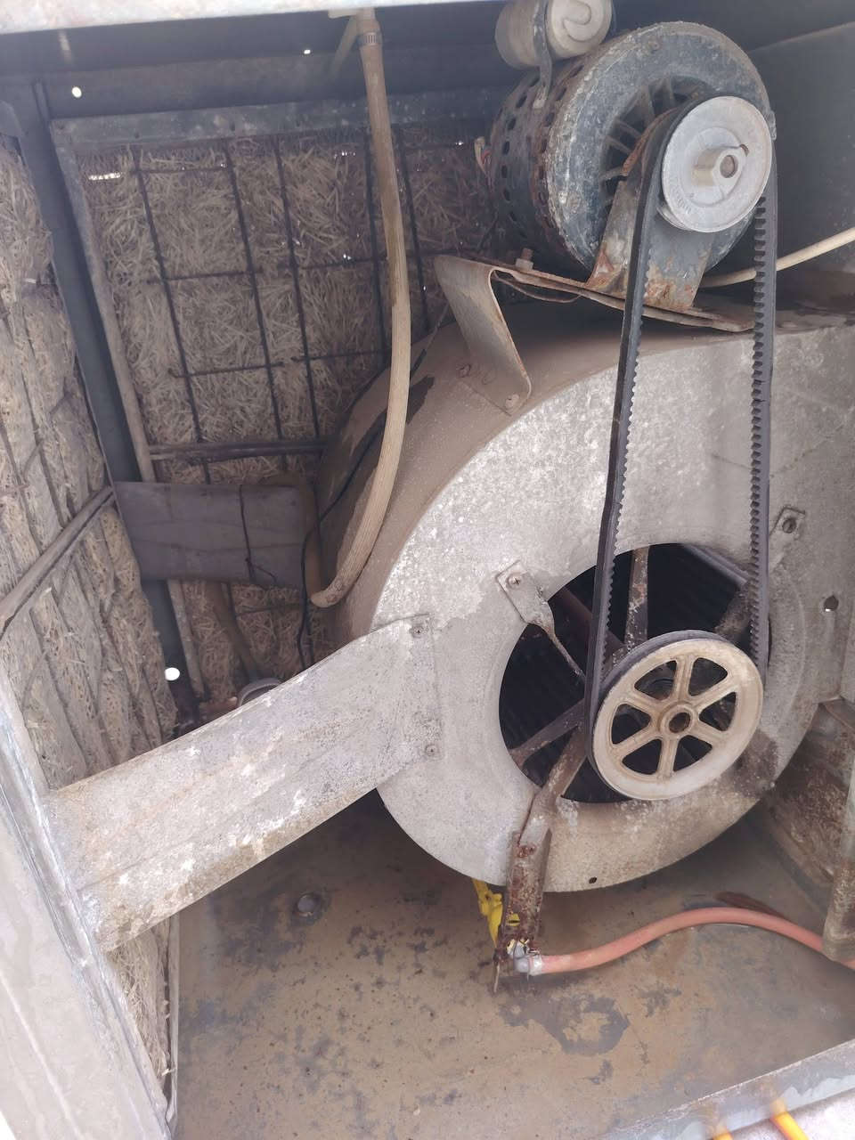 مبردة  حجم 2.5
ماطور سرعة وحدة
دفع هواء كلش قوي ترهم دكت وترهم مباشر
سعر 75 الف


**إذا كنت صاحب هذا الإعلان وتريد حذفه لأي سبب، رجاءا أرسل رسالة إلى الدعم الفني**