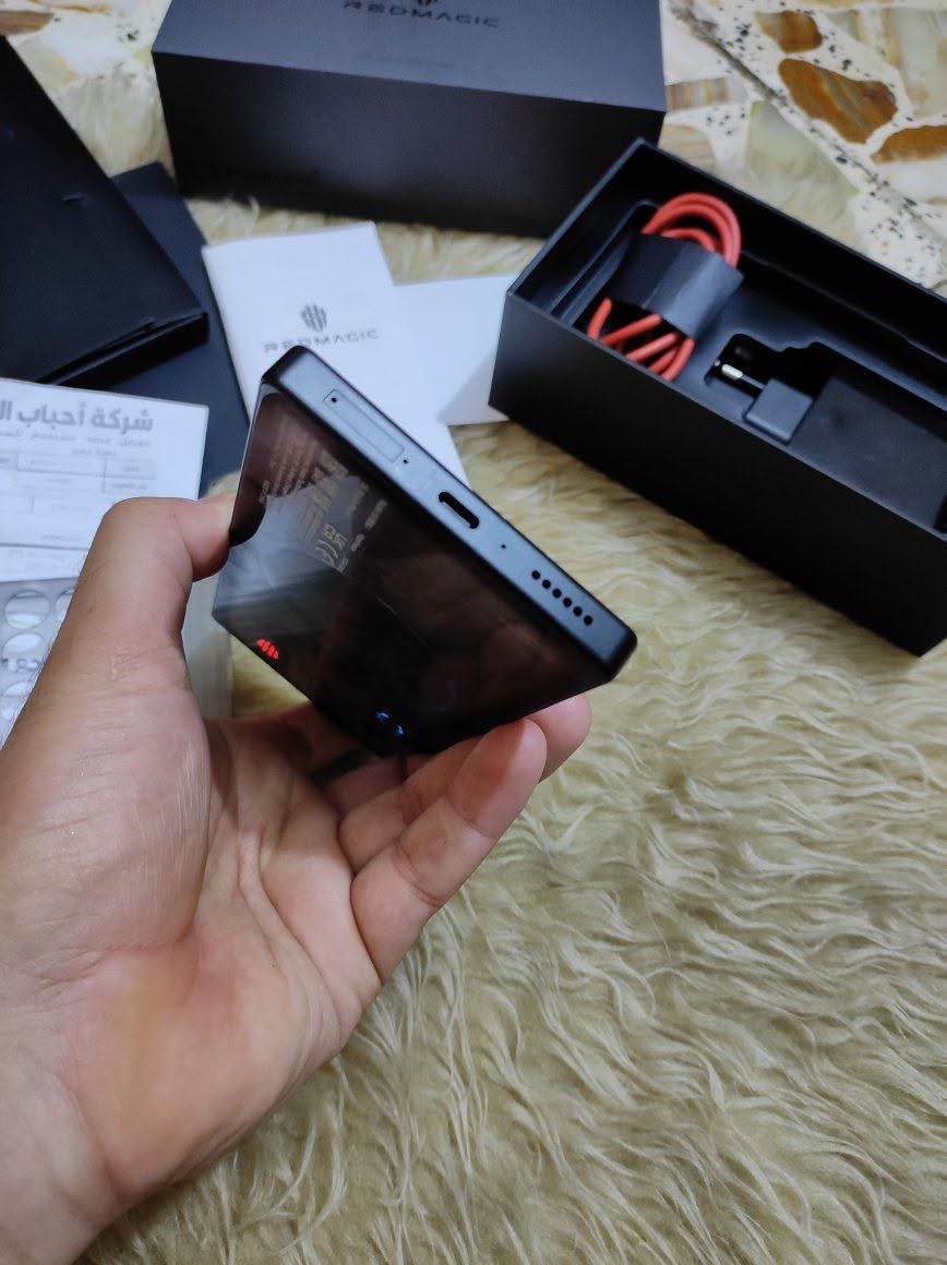 سلام عليكم اخوان جهاز REDMAGIC 11S Pro ريد ماجك 11 اس برو النسخه المحسنه اخواني جهاز جديد مستخدم يومين فقط وصل الشراء موجود دروات الشحن 2 فقط ذاكره 256_12+12 هذا النسخه المحسنه من البرو معالج 8 اليت جي 5 مكسور السرعه  ببطاريه 7500 تردد الشاشه 144 نسخه عالميه وكاله ضمان سنه اول جهاز الالعاب يجي بمعيار p69 ,ضد الكسر والماء والغبار مراوح تبريد وتبرد سائل بضهر اخواني الجهاز ماخذه مليون 350الف والوصل كدامكم انطي سعرك خاص او وات ساب اي سعر بالك ماكو اي مشكله او مراوس ايضا مكاني بغداد مدينه الصدر توصيل ماعندي ***********
