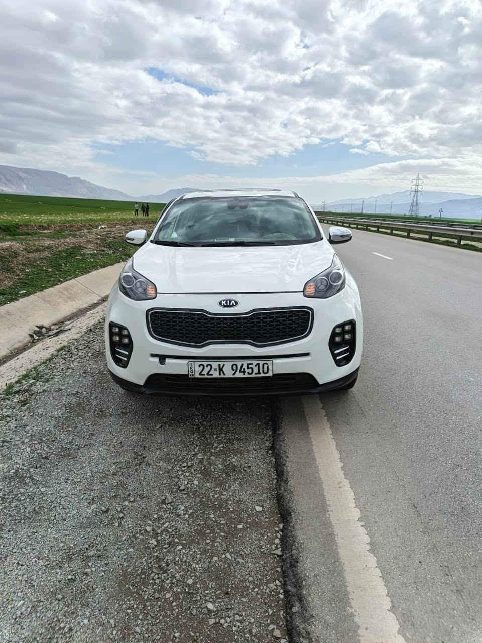 سلام عليكم سبورتج 22 وارد امريكي فول الفول سياره فتح اربيل بسامنه السعر 195 وبيه مجال مكان بغداد صليخ ‭0771 220 7350‬
