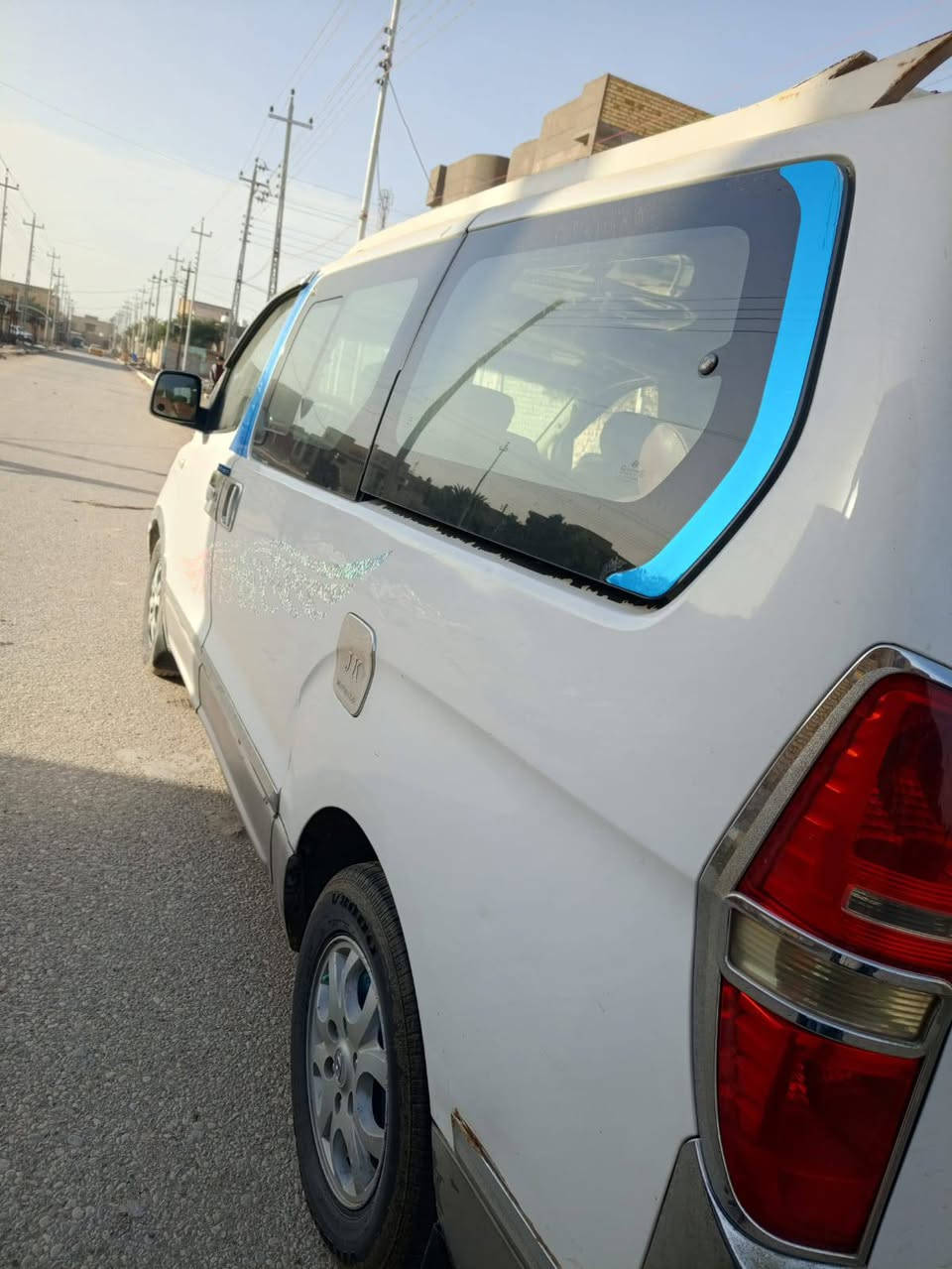 ستاركس مفتوحه ومحوره موديل 13مكفوله كفاله عامه سعر ١٥٠ وبها مجال ***********
