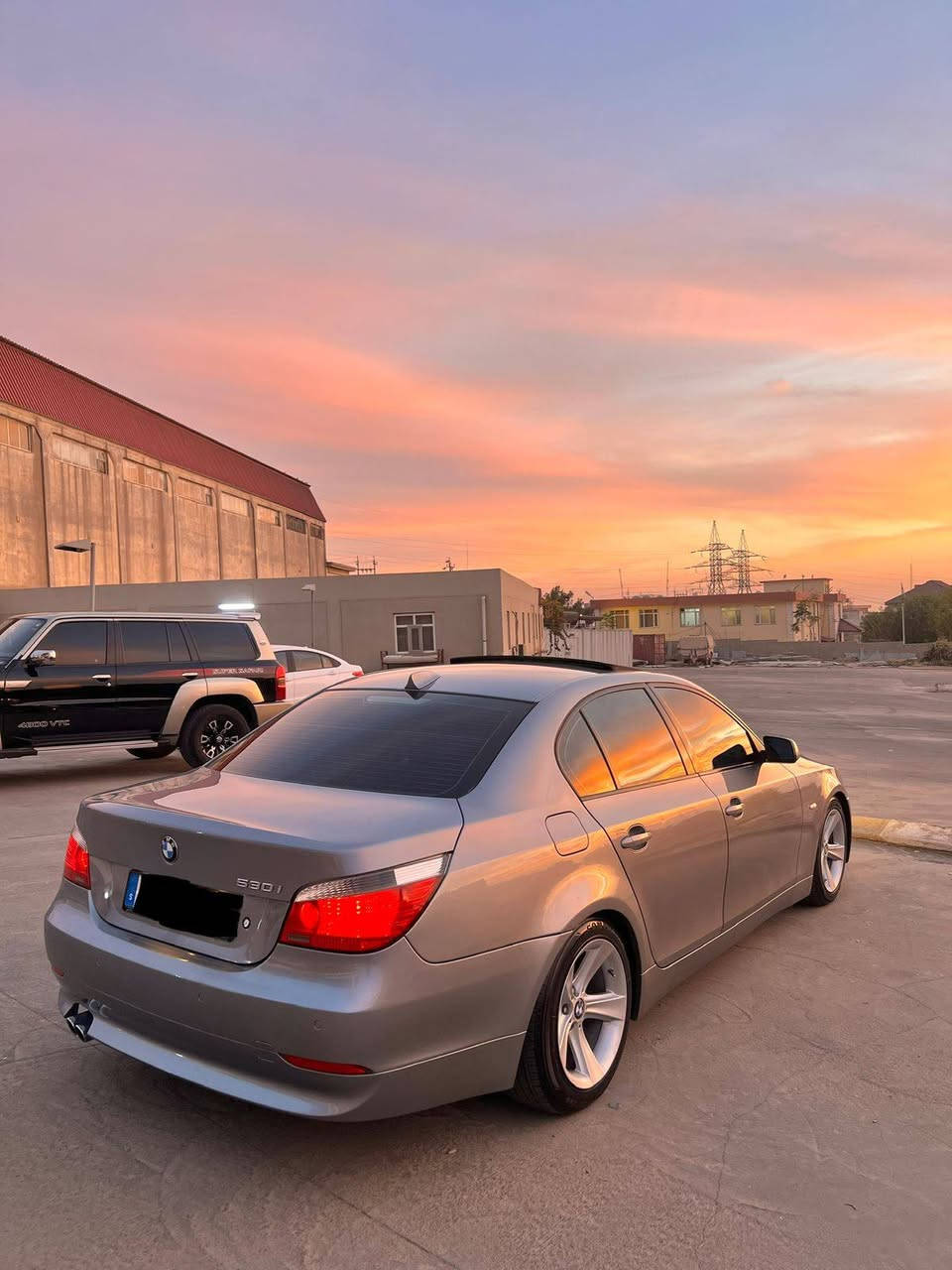 بي ايم
***********.*********** 
2005
530i
سعر ٩٥مجال
جافو برو
كوشن هيتر كوشن جلد
١٢حركه 
سلايت 
فول فول موصفاته
شاشه مه زن 
منفيزت ابراهيم خليل اصلي
اف ساله هي داخل بوي
سياره كه كه له كي خاوين  
 سيارا كوشن زه رده 
شاشه ماوس
مكينه ره ش 
سياره زور موصفادي تيدايه  
سياره كه له ك خاوينه  .گير او مكينه شه رته 
سيار سقف حيزام شه رته أربيل, العراق
