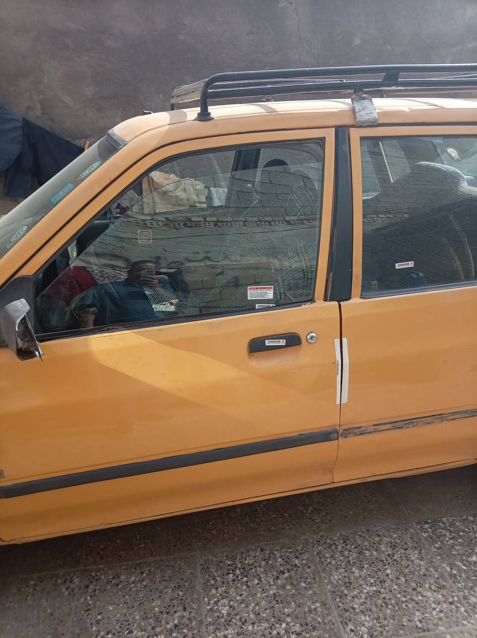 السلام عليكم
سيارة سايبه موديل ٢٠١١ محرك مكفول صدر جديد دبلات خلفيه جديده تخم تايرات جديد وبأسمي
السعر ٢٥ وبي مجال
***********
