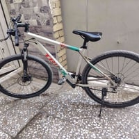 بايسكل جبلي للبيع كير ٧نمر جاهز مابي اي نقص حجم ٢٩ السعر 120 الف وبي م...