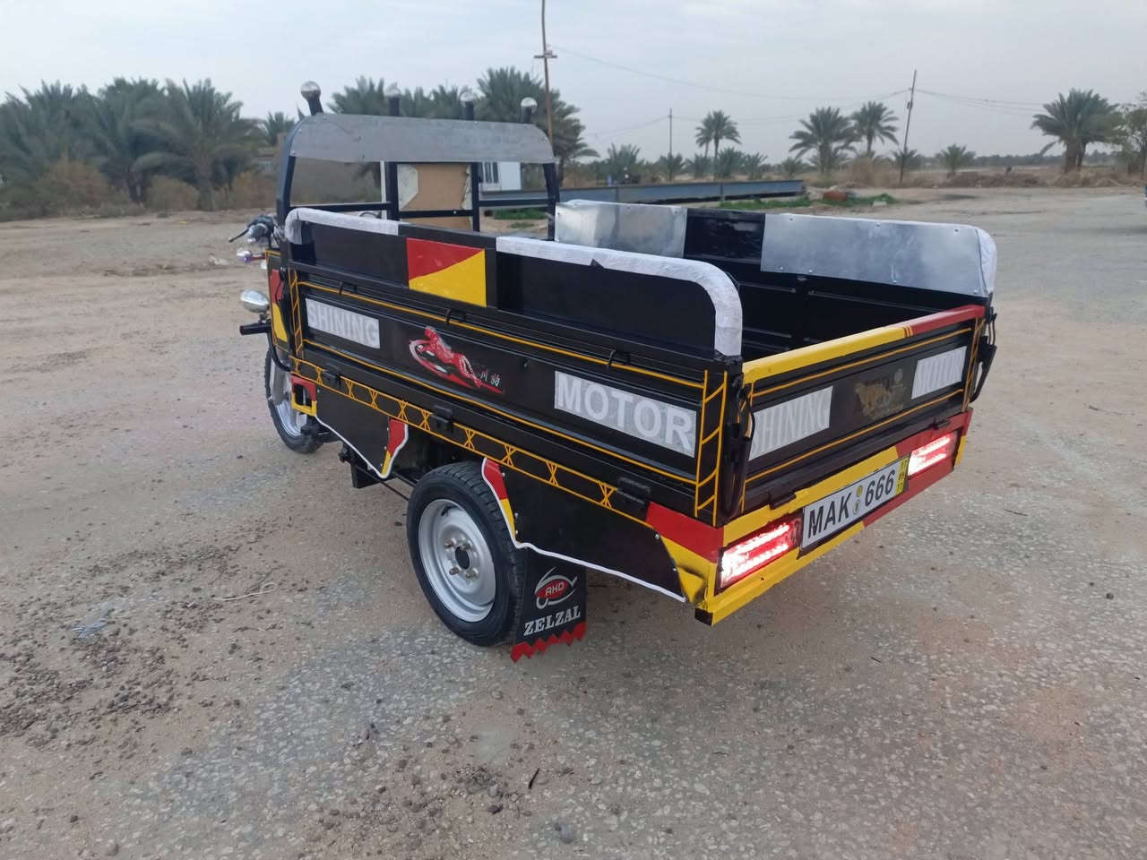 السلام عليكم ستوته للبيع موديل 20 ستوته حلوه اجازه شغاله مقفوله شاصي رقبه اوراق اصولي كان بابل الشوملي السعر 1450 وبيها مجال***********
