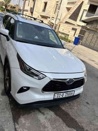 تيوتا هايلندر 2023 هايبرد   برونز اديشن XLE  فول مواصفات حادثه صبغ بني...