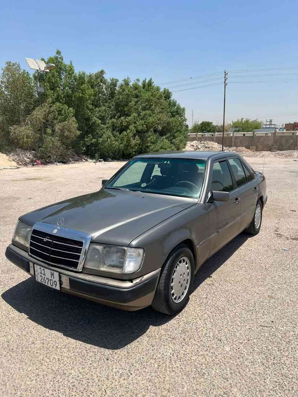 السلام عليكم مارسيدس دب موديل 1991 مكينه 2500 محور ام الحساس كير حداديه امامي خلفي غرفه نضيفه كهربائيات كلها شغاله رقم بغداد دولي كشنات كهرباء جام كله كهرباء تبريد شغال تخم تاير جديد السعر 47 وبيها مجال المكان الديوانيه اتصل وبيك خير وتدلل ***********
