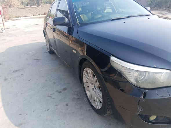 BMW E60 للبيع موديل 2009 رقم شمالي ب اسمي تريد تحويل تريد وكاله سنويه لغاية 2029 محرك كير حداديه كفاله تبريد تدفئة سيارة جدا نظيفة ما ناقصه اي شيء السيارة فقط قطعتين بارد  السعر 120 للمعلومات ***********
