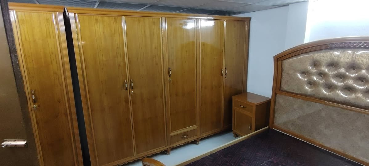 السلام عليكم غرفة صاج تفصال درجة أولى السعر مليون و٣٠٠ الف العنوان بغداد الطوبجي للتواصل ***********
