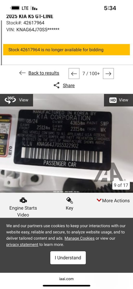 السلام عليكم 
للبيع كيا K5 وارد امريكي موديل 2025
ماشيه 10190mi حادث جاملغ خلفي وبنيد جاملغ امامي بدون شواصي ولا لغود جاهزه ومابيها اي نقص 
السياره فول مواصفات 
داخل احمر 
وبصمه 
رادارات 
مكينه 2500
صور 
الحادث موجوده ويه الصور السعر المطلوب 19000دولار وبيها مجال لشراي 
علي ***********
