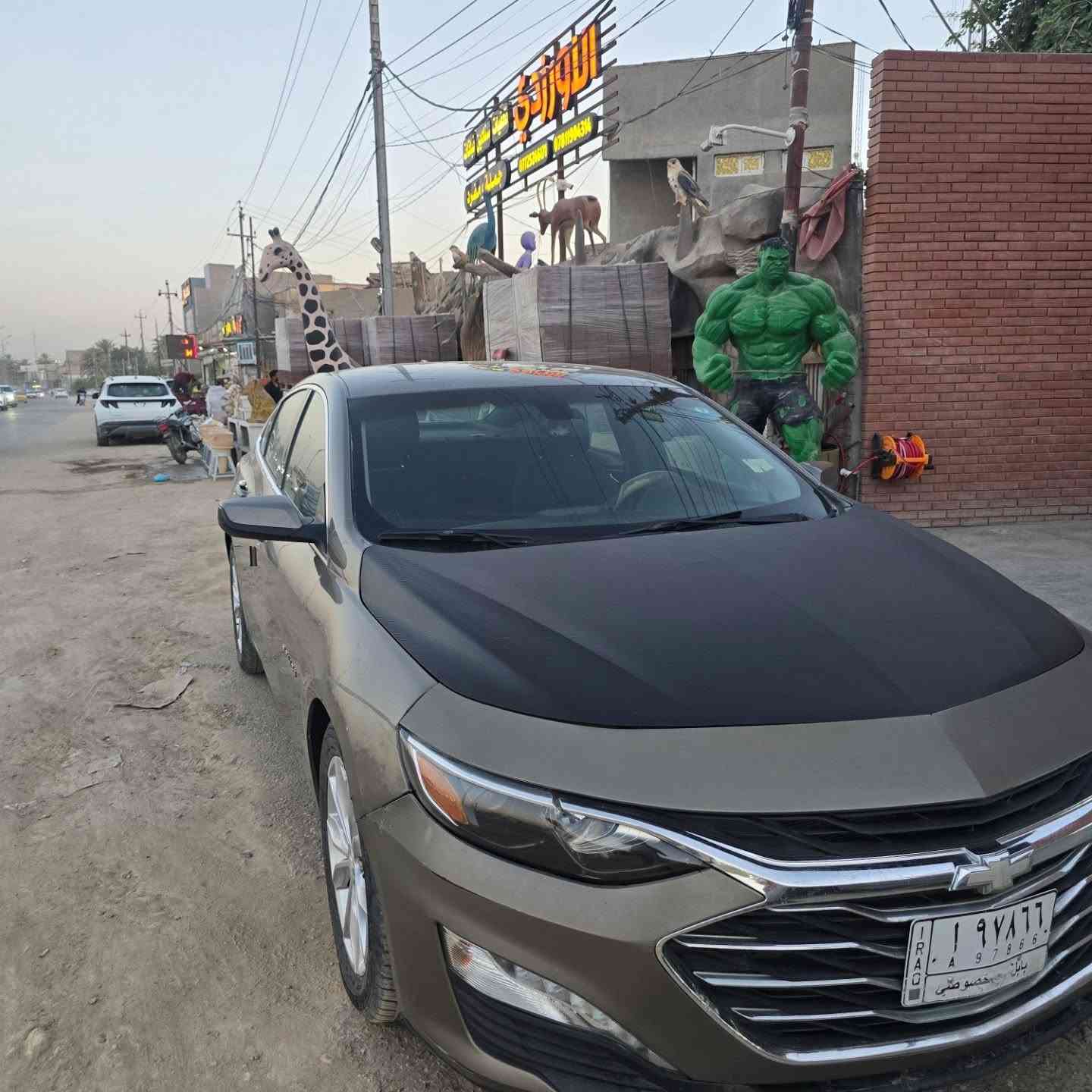 شوفلرليت ماليبو LT
موديل 2020 
رقم بابل بسمي 
تبديل بنيد وبيها بارد بمقدمة الجاملغ 
فول تحكم ستيرن كامره دوارة كشن كهرباء تدفئة كشنات شاشه لمس وبيها بعد مواصفات 
سعرها مناسب علق بتم ويجيك سعرها 
مكانها مركز الحلة حي الصحة 
للتواصل 
***********
