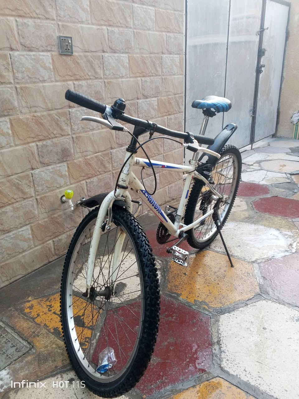 سلام عليكم باسكل امراوس بدراجه شحن حق 80 70   بريكات شغاله امامي خلفي   تايرات جد كون
بس بغداد  شعندك نزل رقمي     ***********
