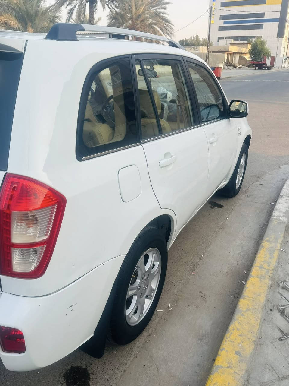 سلام عليكم شيري تيكو البيع مديل 12شكل 13سياره حلوه و جاهزه رقم نكليزي تخم تاير حداديه كهرباء شاشه كله جديد تبريد ثلج سياره جاهزه و حلوه سعرهه 57و بيهه مجال 
البصره الحيانيه ***********
