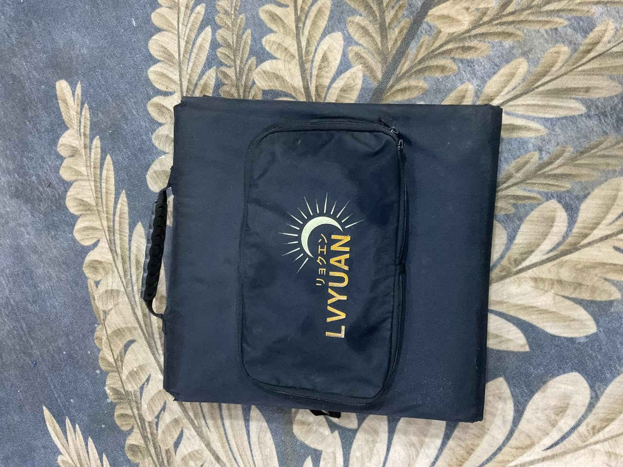 الواح طاقة شمسية مستخدمة قليل قدرتها 200w  تصير بحجم جنطة اللابتوب السعر ١٢٥


**إذا كنت صاحب هذا الإعلان وتريد حذفه لأي سبب، رجاءا أرسل رسالة إلى الدعم الفني**