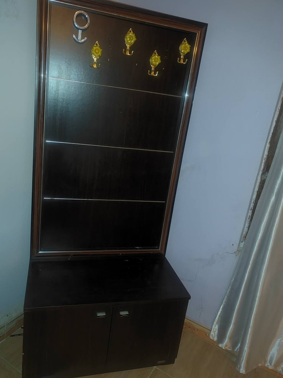 غرفه نوم ٦ قطع سعر ٣٥٠ بيها مجال شراي تعال خاص
الي عنده غرف نوم للبيع راسلوني *********** او اتصال ع رقم
