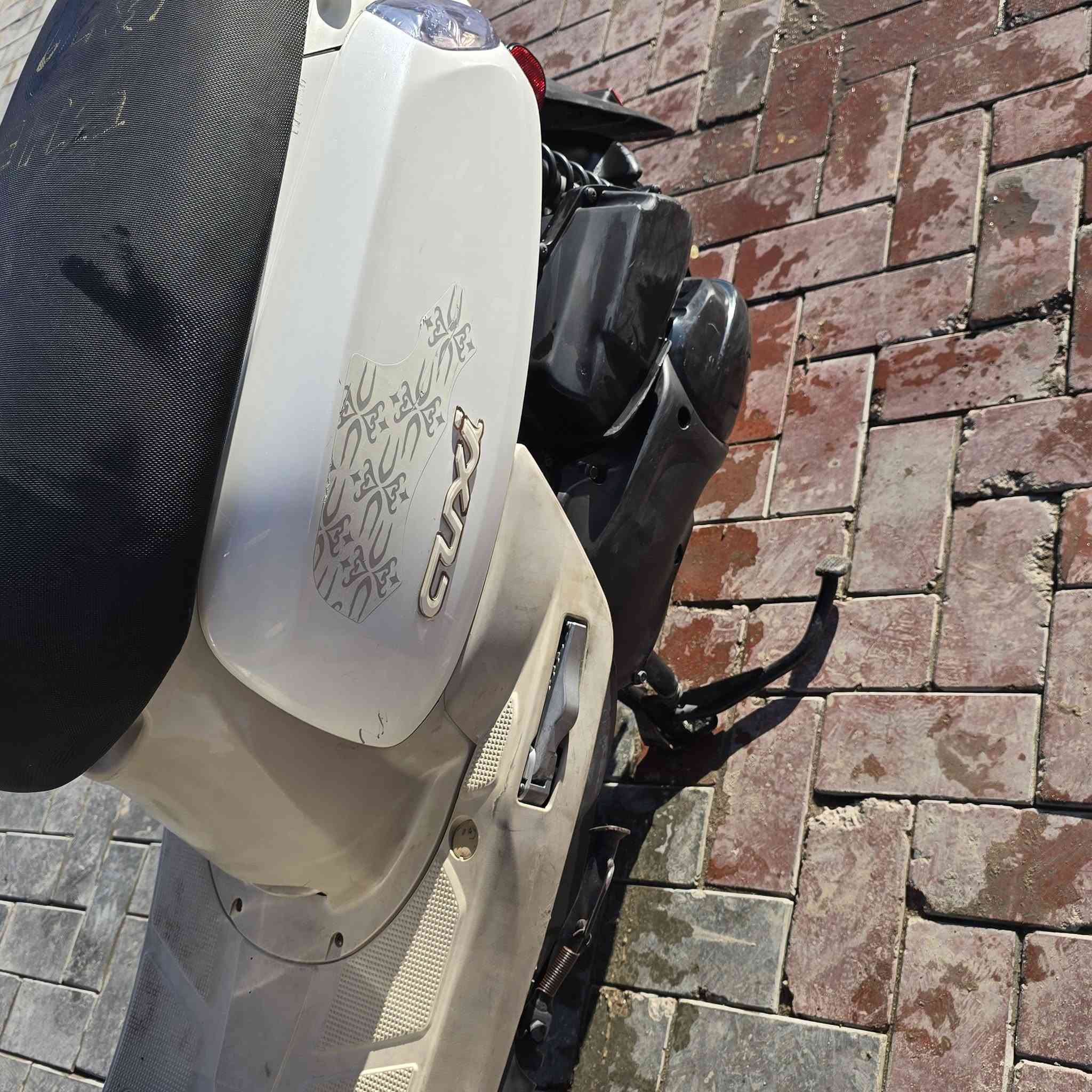 دراجه بوليسي الفين اربطعش للبيع كفاله عمامه 1,300. ***********
