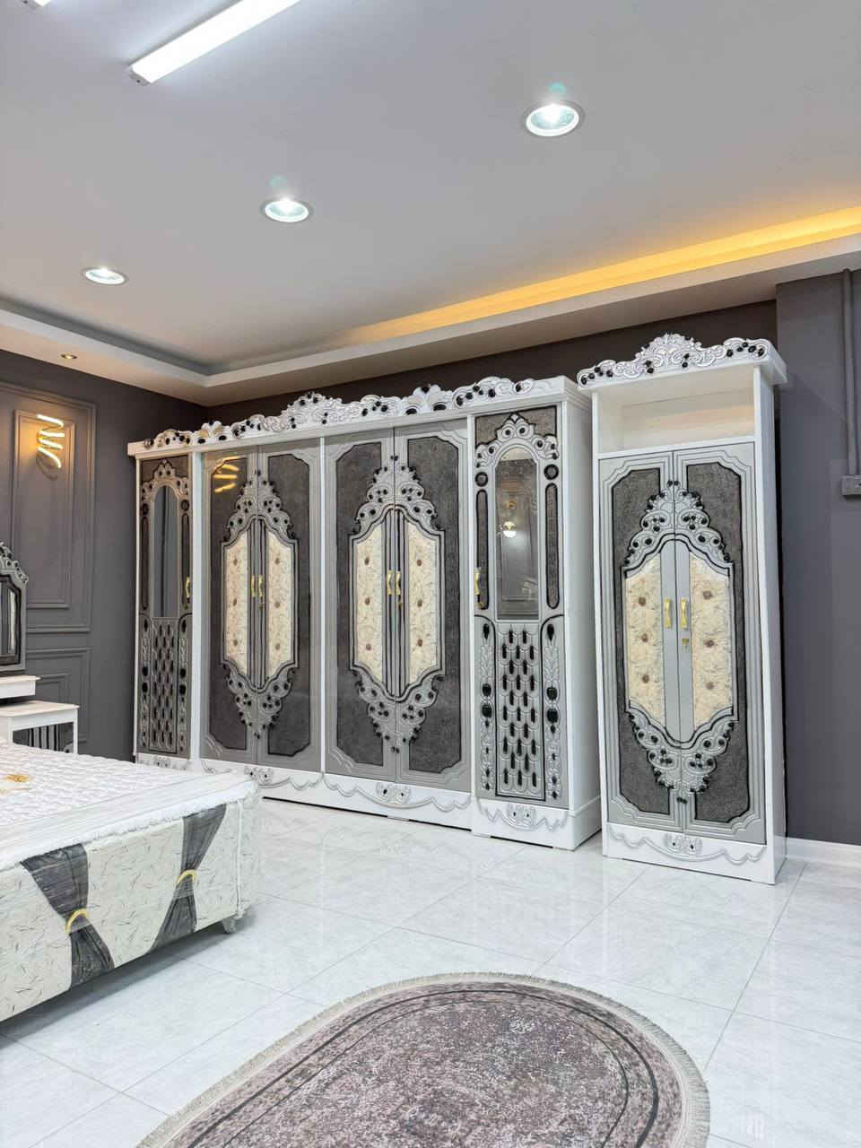 غرفه عمل عراقي تصميم تركي
السعر 950 الف فقط 

تفاصيل الغرفة المرمري  ....

 خارج ٤ملم ام دي اف 
وداخل صاج ٣ملم 
صبغ حراري  درجة اولى 

عدد القطع  ٧ قطع 
1 //جرباية  قياس  ١٦٠ × ٢٠٠ 
//ميز جانبي ايسر قياس ٥٠
2// وميز  جانبي  قياس ٥٠
3// زاوية ارتفاع مترين عرض ٨٠
4// وميز بلازمه  
5//وميز مراية ارتفاع مترين عرض ١٢٠
6// وكنتور ٦ باب  ارتفاع مترين و١٥ طول ٣ متر و١٥

القطعه الثامنة حسب الطلب شازلون
يتوفر خدمة توصيل جميع العراق


**إذا كنت صاحب هذا الإعلان وتريد حذفه لأي سبب، رجاءا أرسل رسالة إلى الدعم الفني**