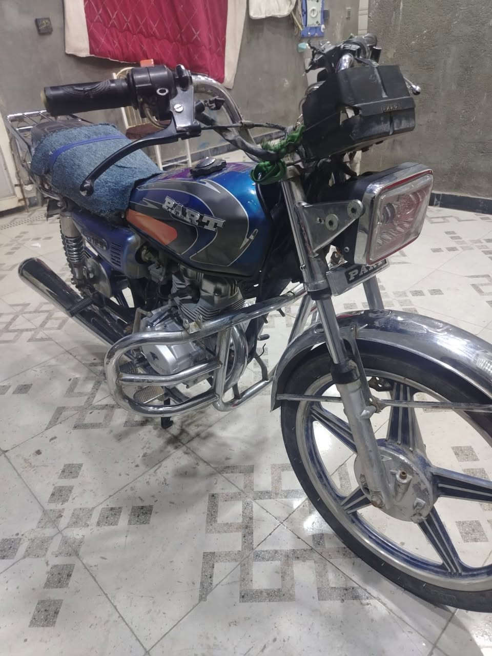 السلام عليكم دراجة بارت 2023 اوراقهة موجودة دراجة مفتوحة مبدل بوش وبستم وكلجات دراجة خير من الله شلعة ومعدل لايت امامي عالي ناصي نشرة خلفية شغالة سلف هندر شغالة عوزهة ترتيبات سعر 550 قفل لتواصل واتساب فقط ***********
