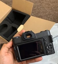 كاميرا للبيع استخدمتها شهر بس عندي اثنين منها واريد ابيع وحده منهن هاي...
