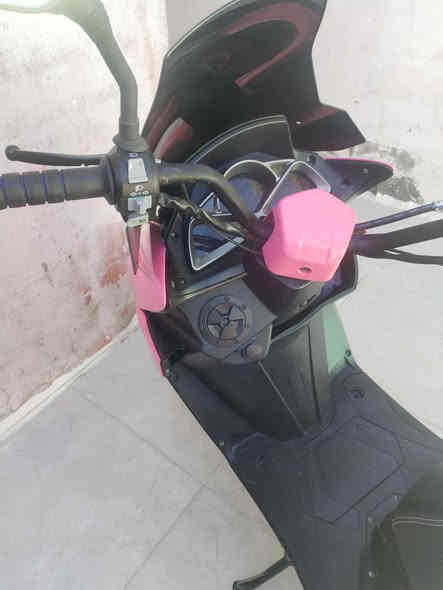 دراجه البيع مديل 2024 سكنس كفاله عامه مكينه ما مفتوحه مداور ثاني يوم دراجه كلش حلوه ونضيفه ***********
