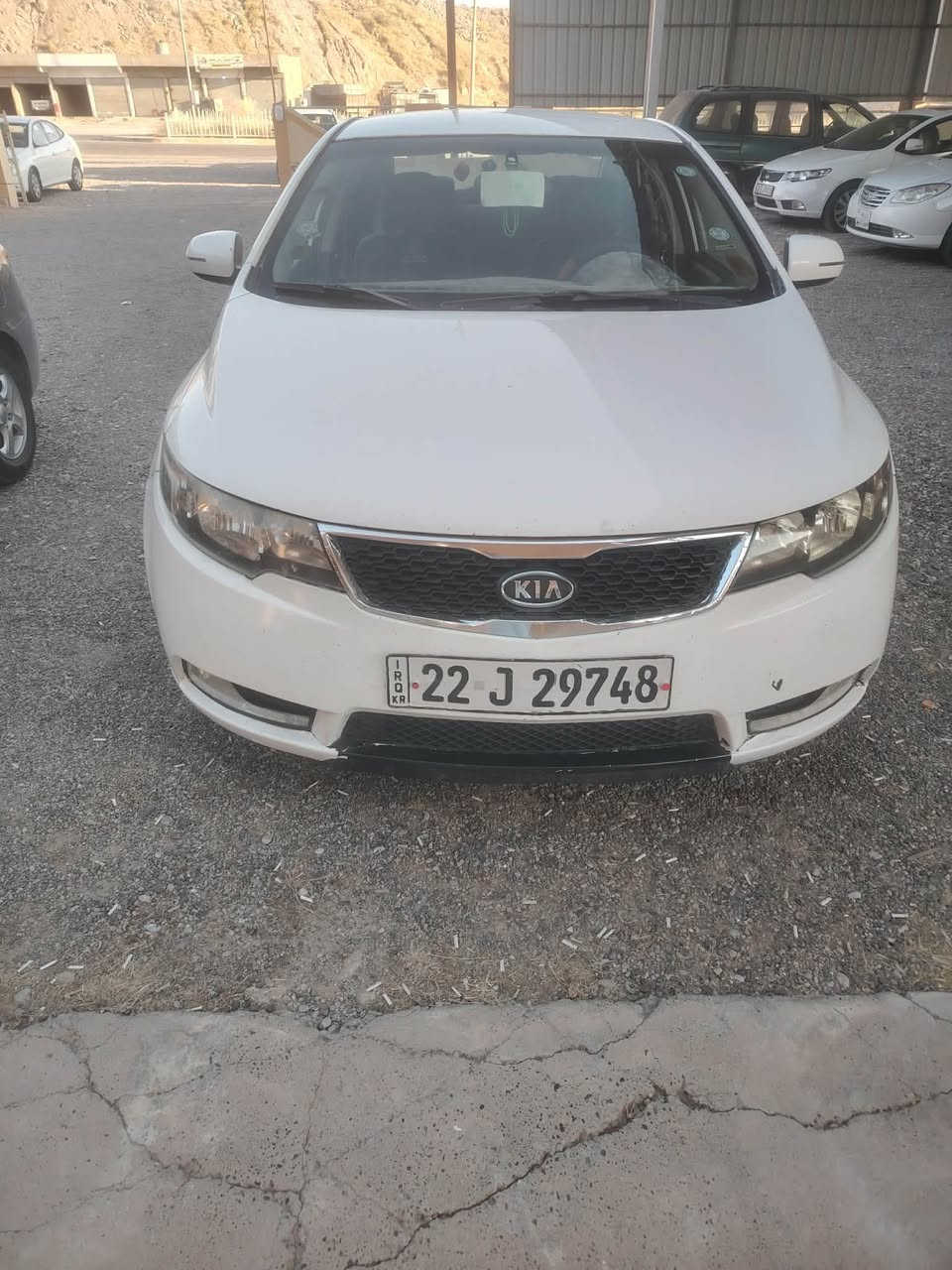السلام عليكم سيراتو للبيع موديل ١٣ بيها صبغ نص جاملغ جهه السكن امامي سنويه إلى ٢٠٢٨ شرط التحويل السعر ١٠٠ وبيها مجال للاستفسار ***********
