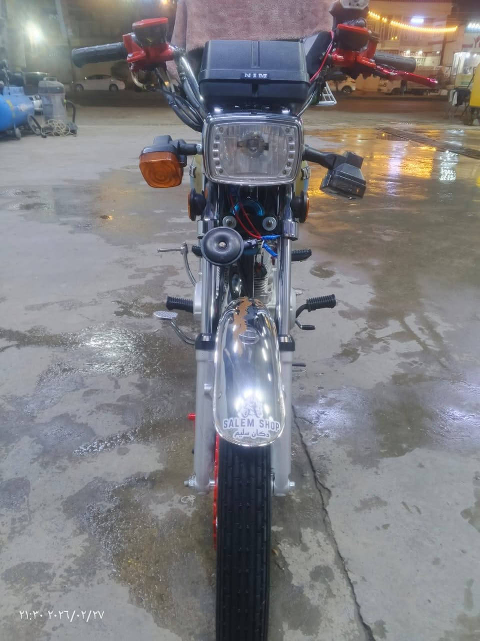 دراجه نامه بحالت الوكاله دراجه خير من الله  كهربائيات شغاله كلها دراجه عالميه بلمشي تقفل 120مداريها اشتغل بيها دلفري ما ماشيه قليل سعرها 900وبيها مجال قليل
مكاني الدوره ابودشير. 
***********
