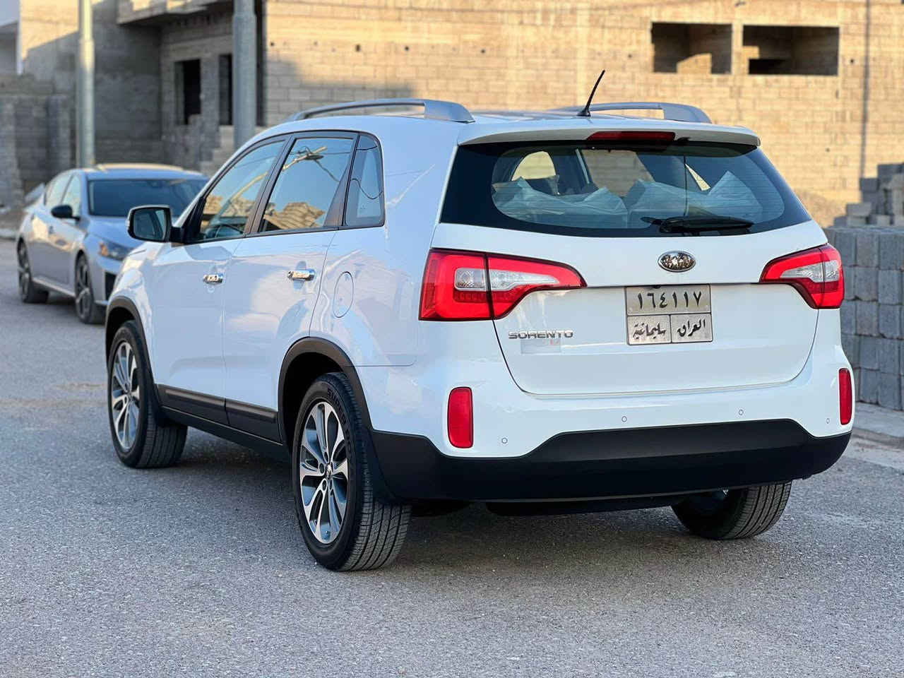 #سلام عليكم….
للبيع كيا سورنتو 2014 خليجي
شركة البخيت سيارة من 2014ايد وحدة
مكفولة كفالة عامة من صبغ والحادث
وبارد وشخط والسونار موجود
ماشيه 112 الف حقيقي 
رقم سليمانيه
محرك 4 سلندر 2400 دوش مفتوح

🔰 🔰 السعر 177$$ 🔰 🔰
📞***********
العنوان ديالى/خانقين

مواصفات فول بس بدون وبانوراما
بصمه تشغيل 
بصمة بيبان
بصمة صندوق
لد أمامي 
لد خلفي
حساس امامي 
حسلس خلفي
كشن كهرباء
داخل صاج
استيرن صاج 
بلوتوث
بردات بلادي
7 راكب 
3 قطع تبريد 
تحكم ستيرن 4 جهات 
مانع انزلاق 
مري شفط 
اشاير مري
كاميرا بلاد وشاشة بدشبول
ويل كب 19
علما سيارة جديده مابيها نقص خناقين, ديالى
