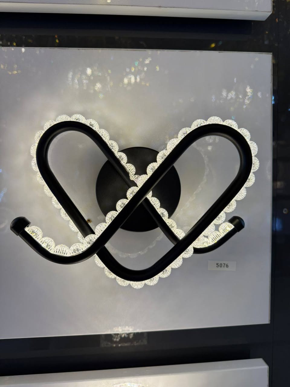 سلام عليكم توفر.برانكيت جداري 3 حركات ابيض شمس اوف ويايت سعر زوج 40لف كميه محدوده وسعار حلوه ومناسبه التواصل ***********او خاص
